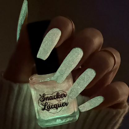 You Look Yummy in the Dark