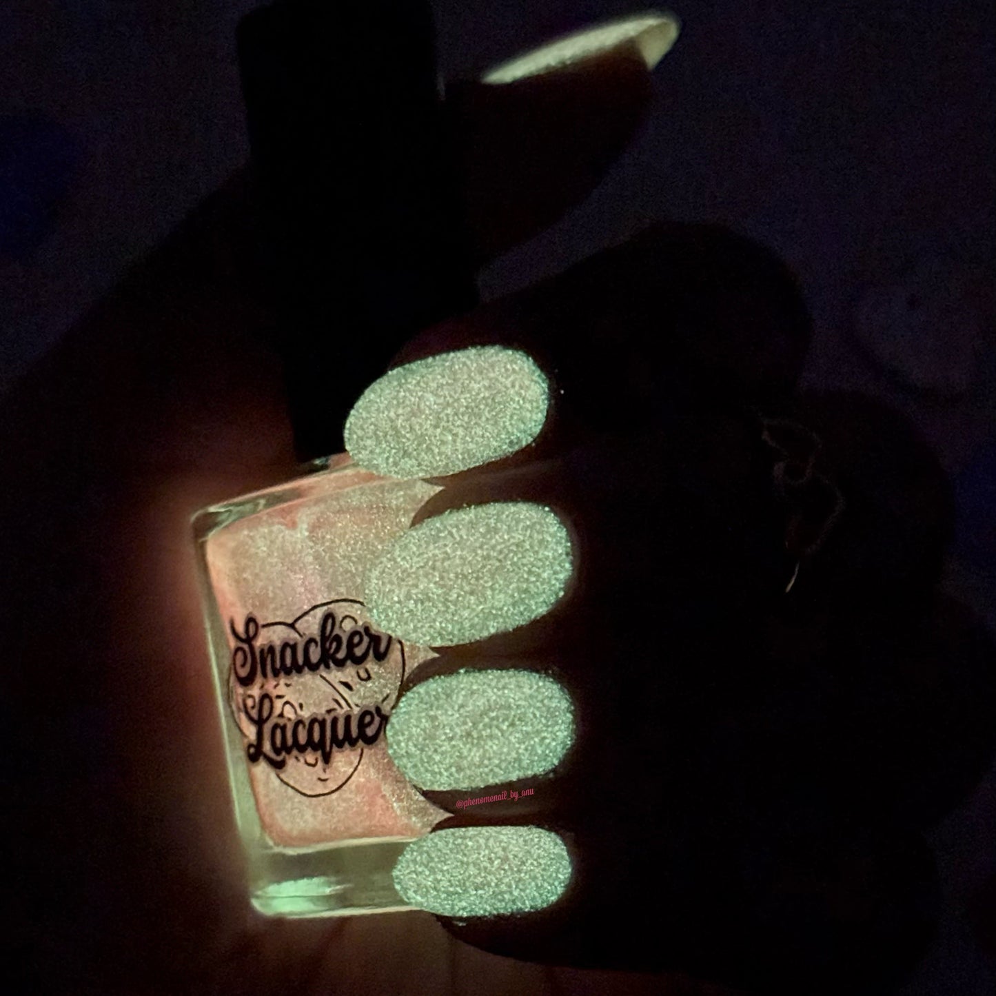 You Look Yummy in the Dark